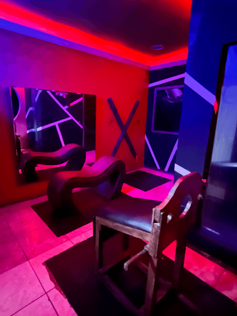Motel Emoções Barra
