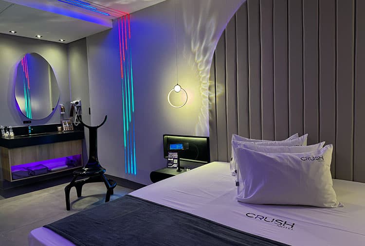 Crush Motel thumbnail 7