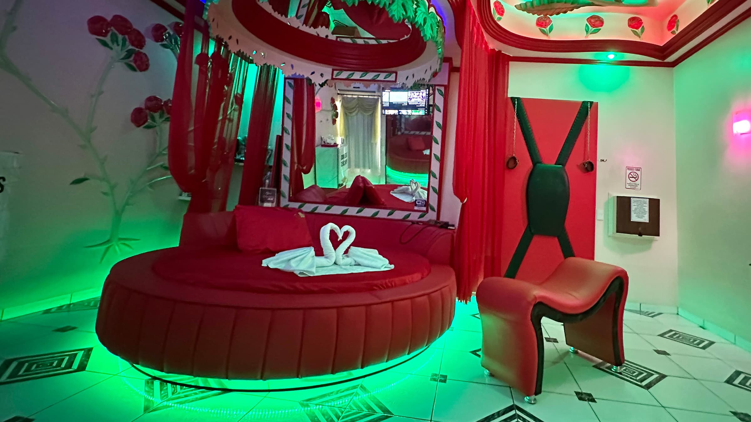 Millenium Motel thumbnail 2